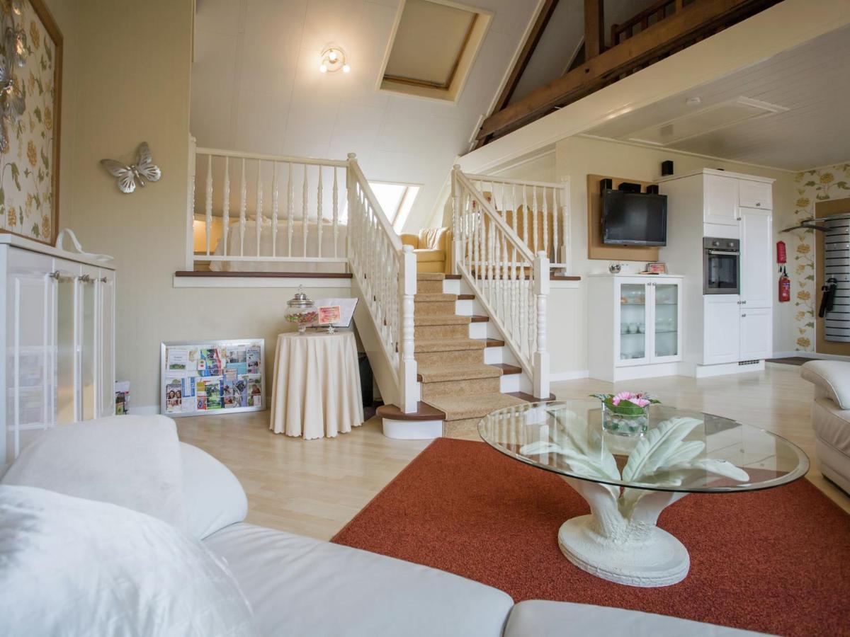 Boutique Apartment In Ritthem With Terrace Экстерьер фото