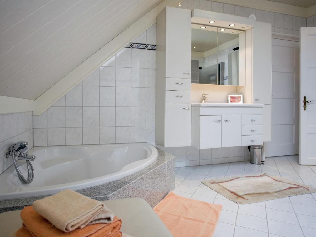 Boutique Apartment In Ritthem With Terrace Экстерьер фото
